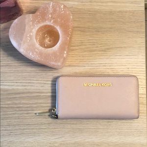 Michael Kors light pink wallet